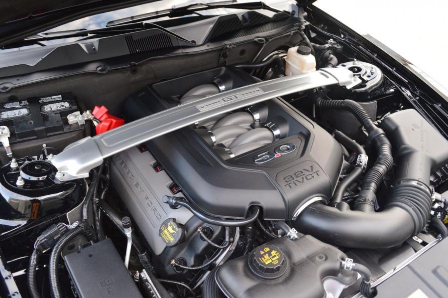  Ford Mustang GT 2014 года  (фото 3 из 27)